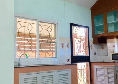 3 Bedrooms One-story Detached House For Rent in Doi Saken