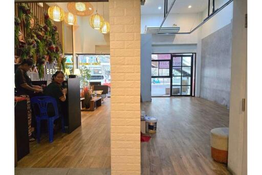 Retail space for RENT near BTS Phra Khanong, Bangkok (2 shop-buildings)