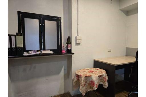 Retail space for RENT near BTS Phra Khanong, Bangkok (2 shop-buildings)