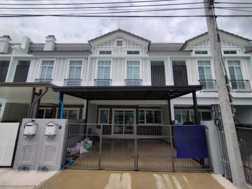 Townhouse for Sale at Indy 2 Bangna-Ramkhamhaeng 2