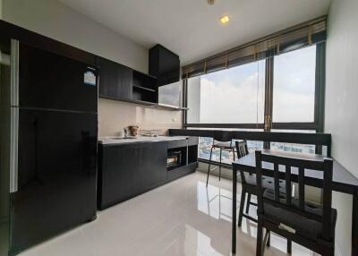 Condo for Rent at Rhythm Sukhumvit 44/1