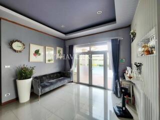 House For sale 4 bedroom 440 m² with land 660 m² in Amorn Village, Pattaya