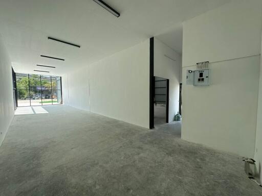 For Rent Samut Prakan Showroom - Warehouse Bang Na-Trad Bang Phli