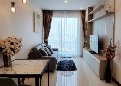 1-BR Condo at Supalai Premier Charoen Nakhon near BTS Krung Thon Buri