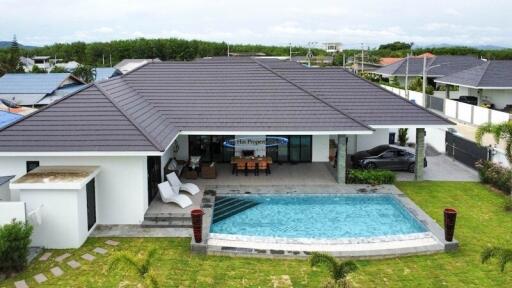 Highland villas luxury pool villa for sale Hua Hin