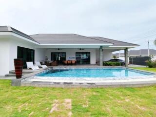 Highland villas luxury pool villa for sale Hua Hin