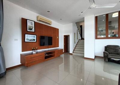 3 Bedrooms House In Jomtien Yacht Club 3 Near Jomtien Beach