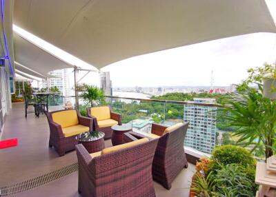 Luxury Penthouse For Sale or Rent On Pratumnak