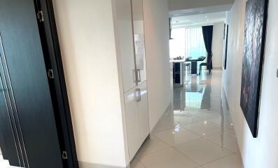 Nice condo for rent in Pratamnak