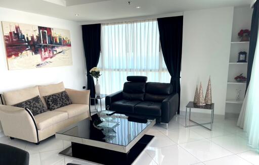 Nice condo for rent in Pratamnak