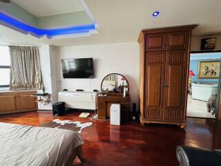 2 Bed Condo with Sea view for Rent at Jomtien Complex