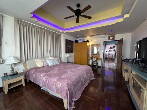 2 Bed Condo with Sea view for Rent at Jomtien Complex