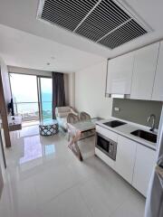 Sea view Condo For Sale At Riviera Jomtien