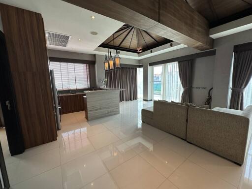 ELEGANT PENTHOUSE  PRATUMNAK FOR SALE