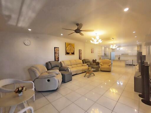 BEAUTIFUL HOUSE FOR SALE IN EAST PATTAYA