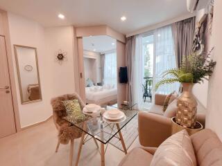 BRAND NEW CONDO  EMPIRE TOWER JOMTIEN