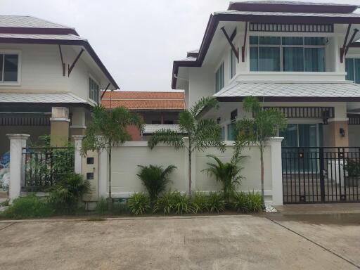 2 STROY HOUSE FOR SALE THE VILLA RACHAWADEE