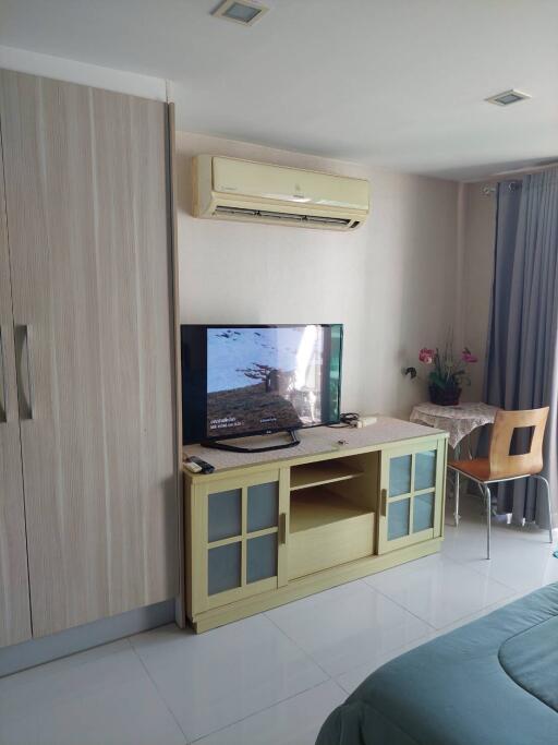 Studio 1bedroom Condo for sale at Wong Amat