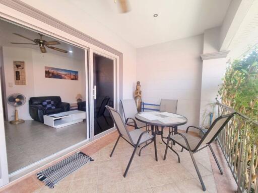 Charming Ground Floor 2-Bedroom Sale and Rental on Pratumnak Hill – Convenience and Comfort Await in Pattaya!
