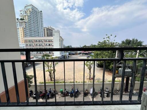 1 Bedroom Condo For sale at Park Lane