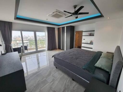 Beachfront Condo For Sale at View Talay 7