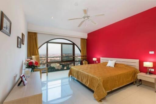 Duplex for Sale at Jomtien Plaza Condotel