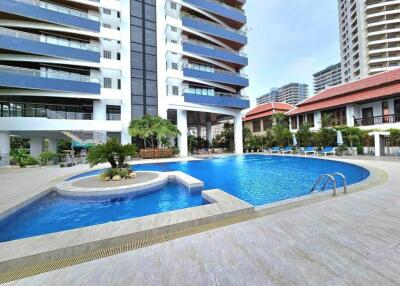 Luxury Beachfront Condo For Sale on Pratumnak