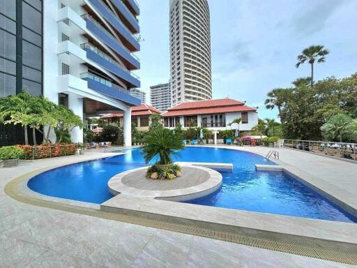 Luxury Beachfront Condo For Sale on Pratumnak