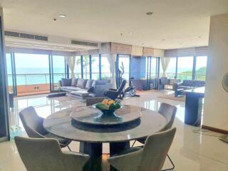 Luxury Beachfront Condo For Sale on Pratumnak