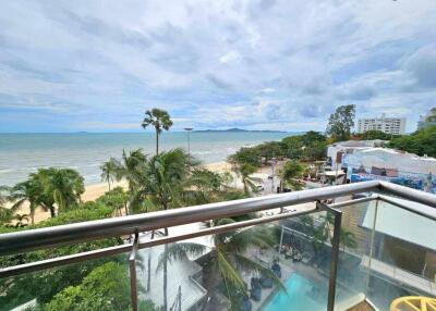 Luxury Beachfront Condo For Sale on Pratumnak