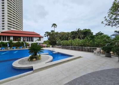 Luxury Beachfront Condo For Sale on Pratumnak