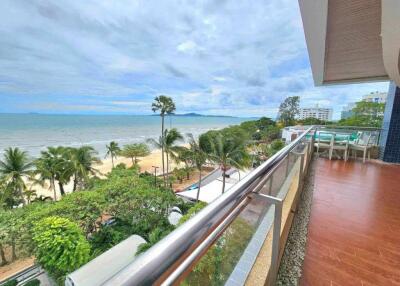 Luxury Beachfront Condo For Sale on Pratumnak