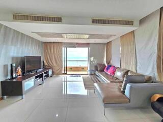 Luxury Beachfront Condo For Sale on Pratumnak