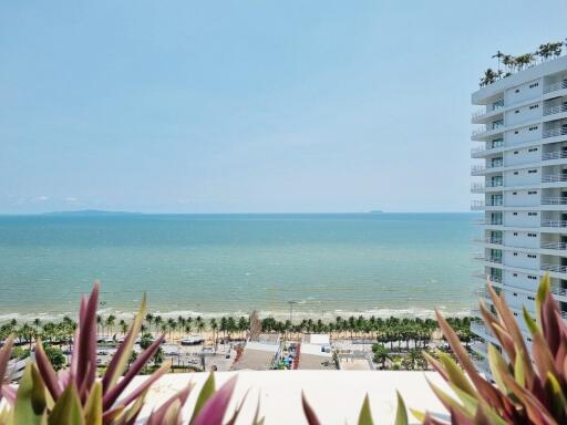 Breathtaking beauty of Jomtien sea view condo, now available for rent.