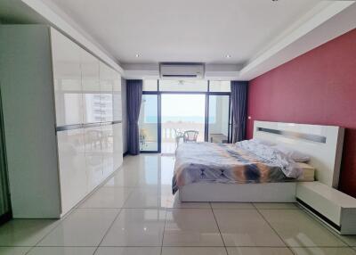 Breathtaking beauty of Jomtien sea view condo, now available for rent.