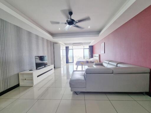 Breathtaking beauty of Jomtien sea view condo, now available for rent.