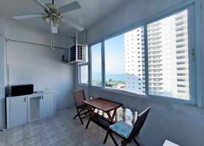 Sea View Condo For sale at Jomtien Complex