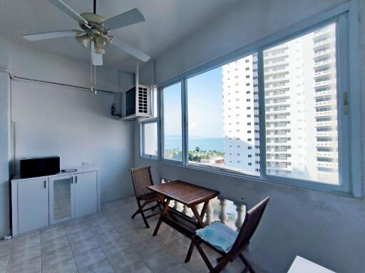 Sea View Condo For sale at Jomtien Complex