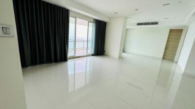 Luxury Sea View Condo For Sale at Reflection Jomtien