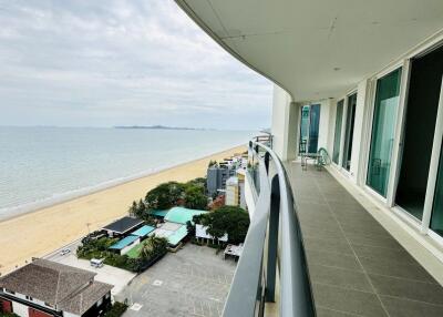 Luxury Sea View Condo For Sale at Reflection Jomtien