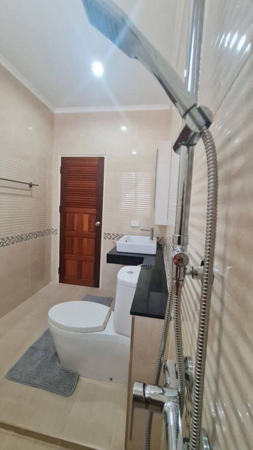 3 Bedrooms House for Sale in East Pattaya