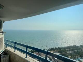 SEA VIEW  CONDO 2BEDROM  FOR SALE AT JOMTIEN