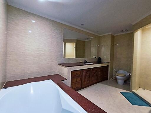 1 Bedroom Condo For Sale Near Jomtien Beach