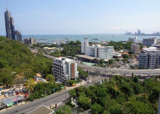 2   Bedrooms Sea View Condo For Rent at Unixx South Pattaya