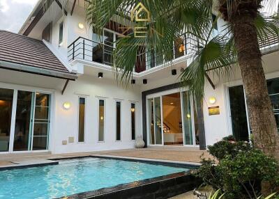 Luxury Villa 3 Bedrooms In Bangtao For Rent