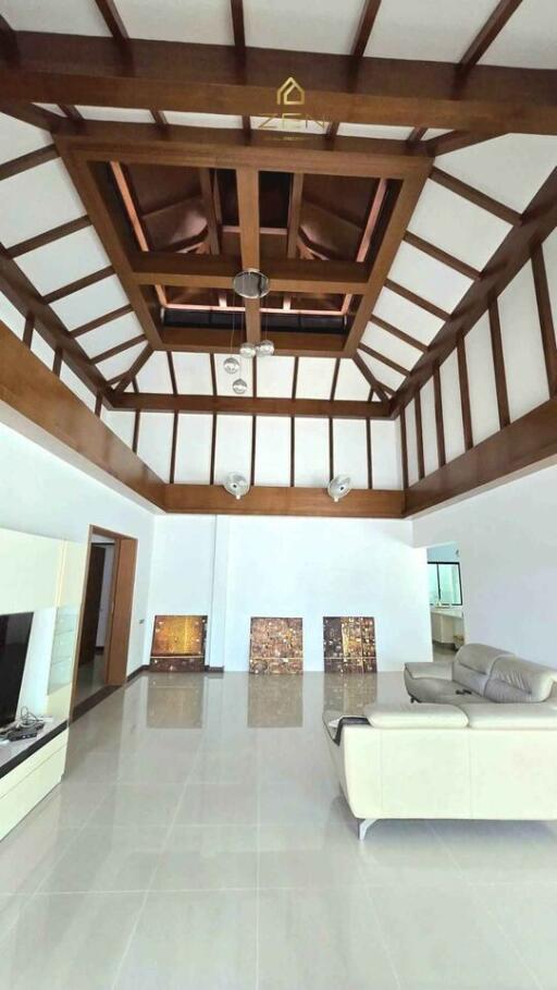 Classy Villa 3 Bedrooms In Cherngtalay For Rent