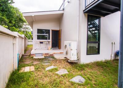 Backyard with exterior view of the building