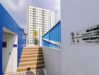 Entrance to swimming pool and fitness zone