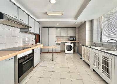 Spacious modern kitchen with appliances
