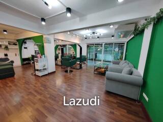 Premium Retail Space for rent in Sukhumvit 48